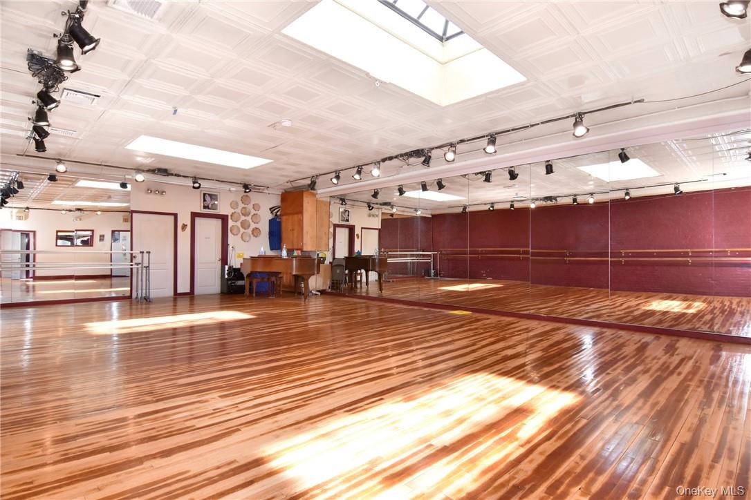 504 Fifth Avenue Pelham Pelham, NY 10803