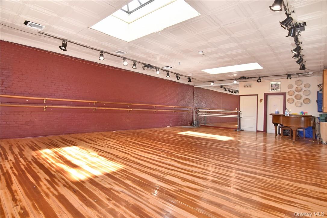 504 Fifth Avenue Pelham Pelham, NY 10803