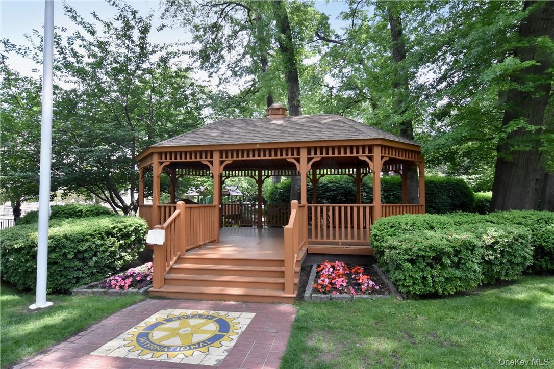 504 Fifth Avenue Pelham Pelham, NY 10803