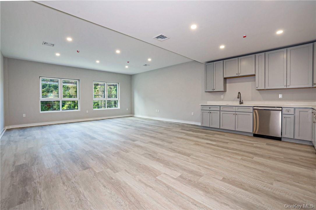 500 Commerce Street Hawthorne, NY 10532