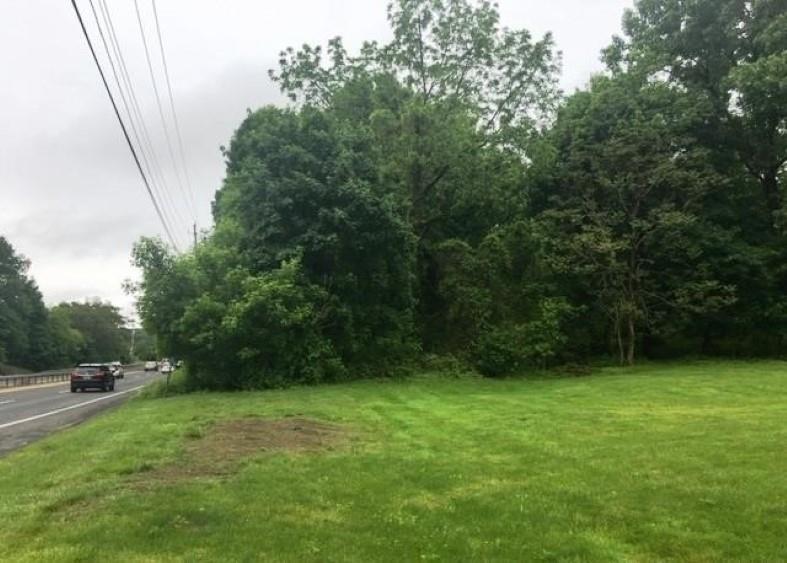 Route 9w Out of NYC Highland, NY 12528