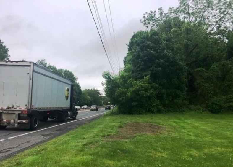 Route 9w Out of NYC Highland, NY 12528