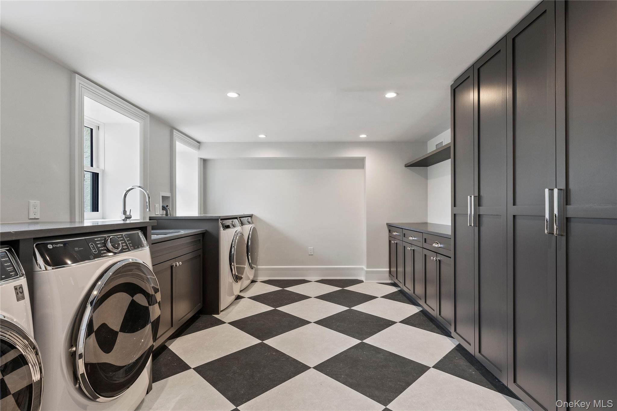 104 Premium Point Road Mamaroneck Mamaroneck, NY 10801