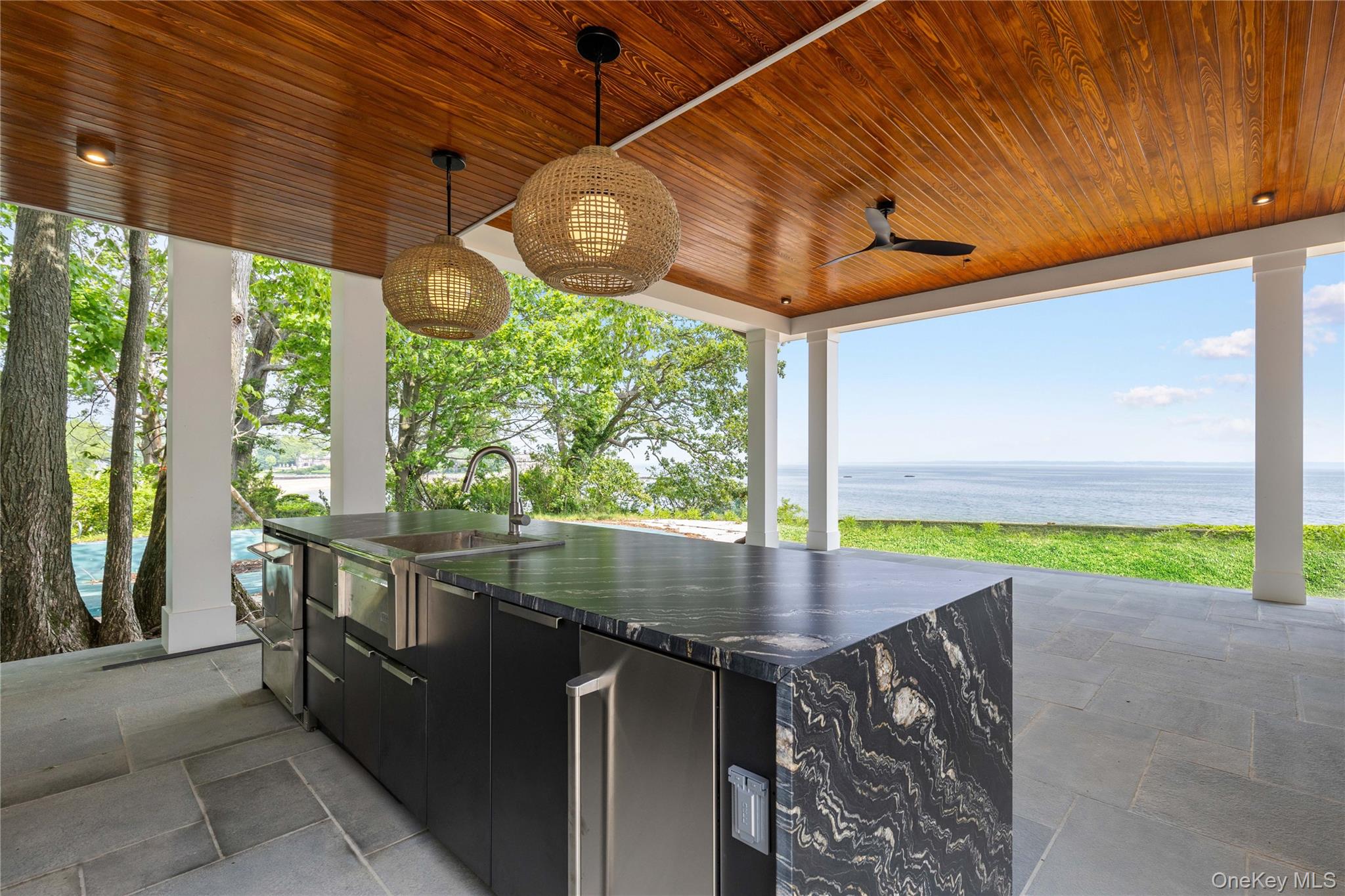 104 Premium Point Road Mamaroneck Mamaroneck, NY 10801