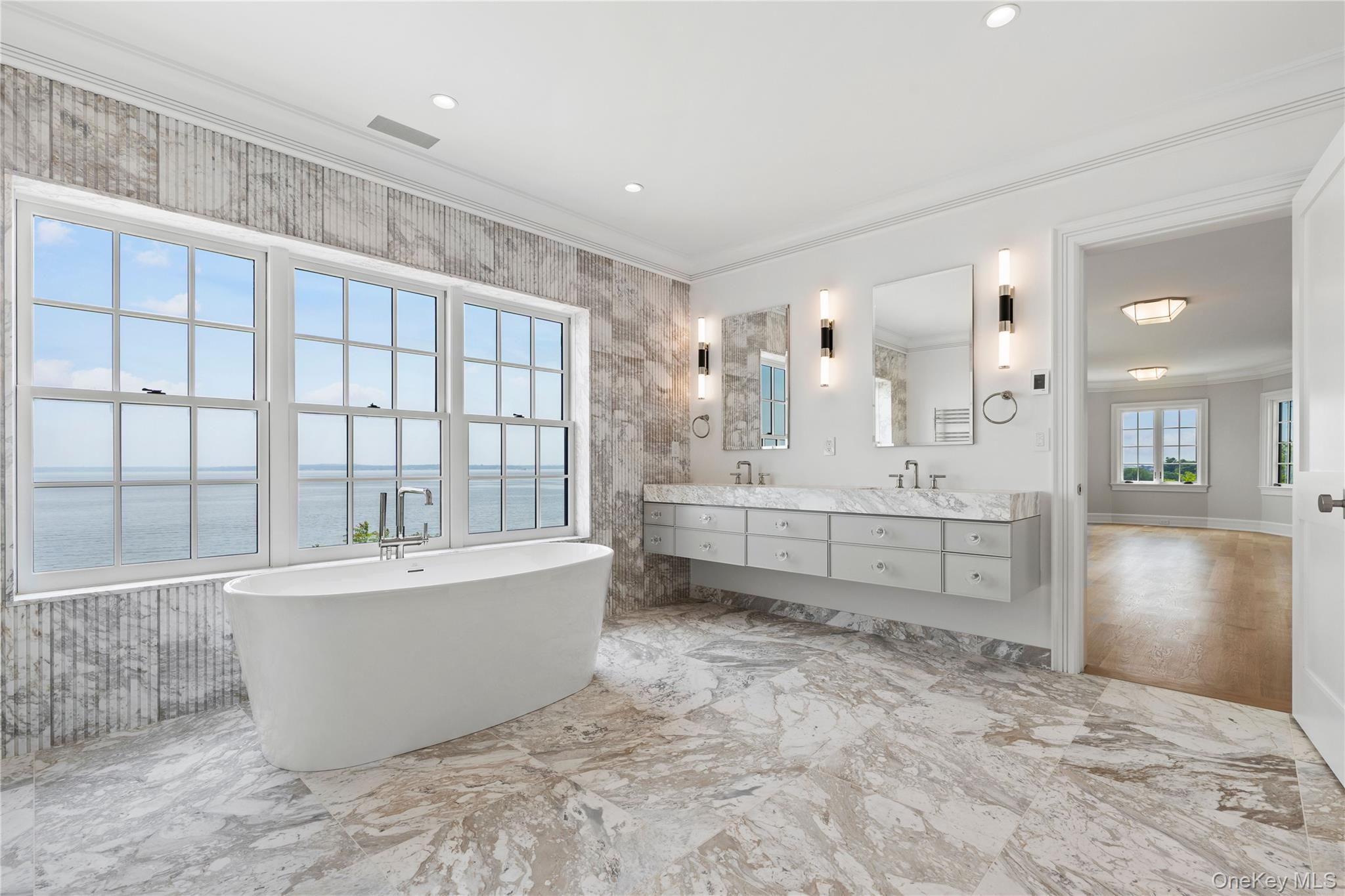 104 Premium Point Road Mamaroneck Mamaroneck, NY 10801