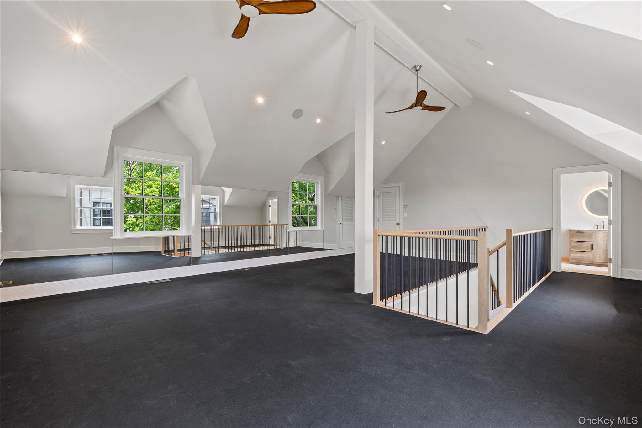 104 Premium Point Road Mamaroneck Mamaroneck, NY 10801