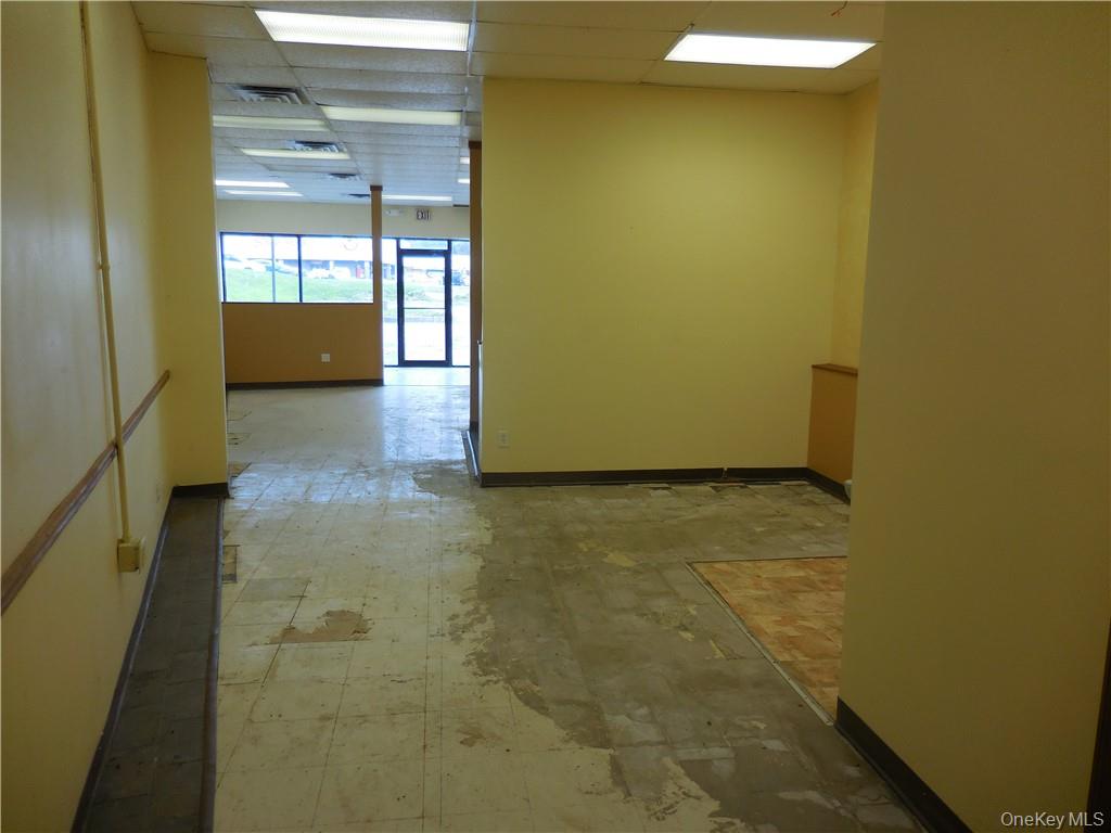 77 N Plank Road Out of NYC Newburgh, NY 12550