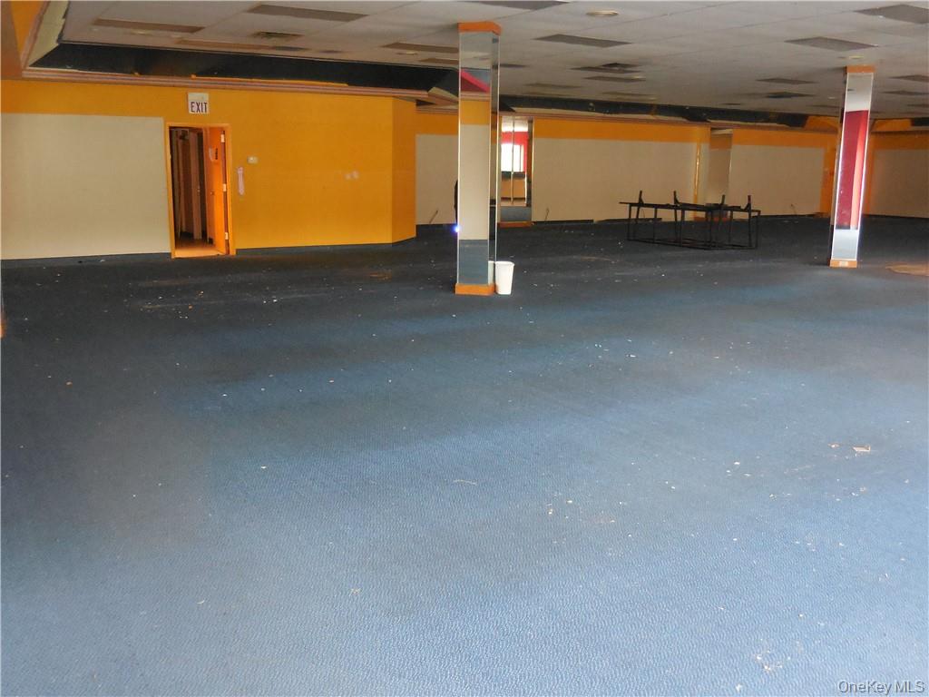 77 N Plank Road Out of NYC Newburgh, NY 12550