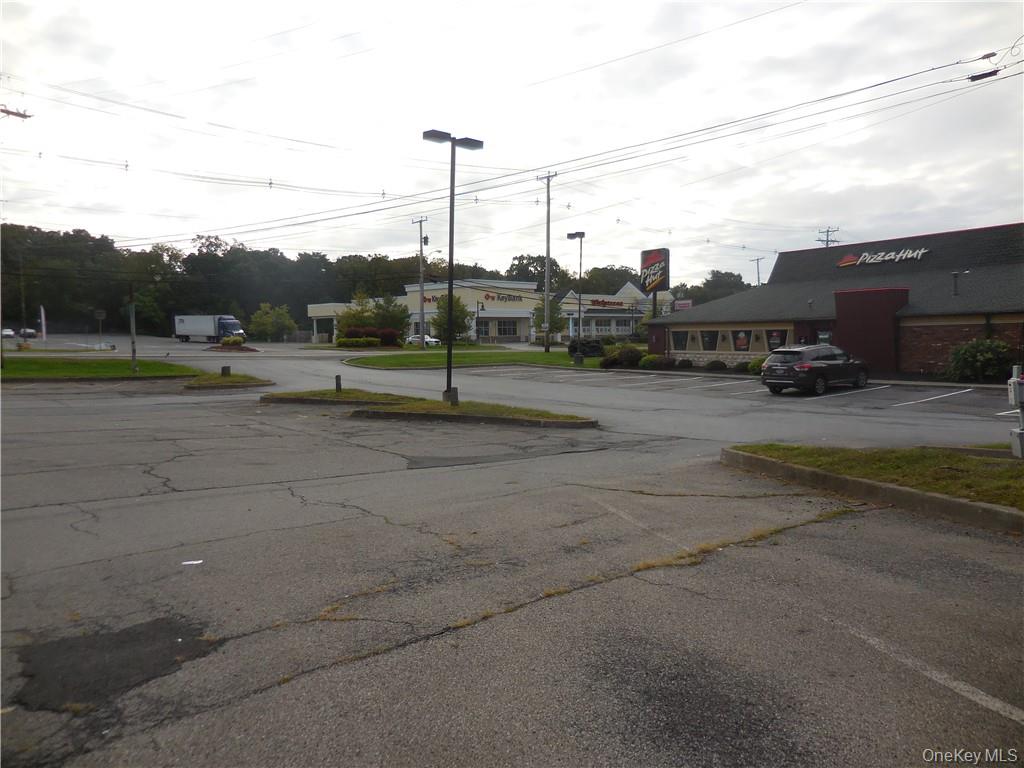 77 N Plank Road Out of NYC Newburgh, NY 12550