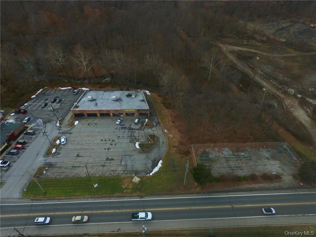 77 N Plank Road Out of NYC Newburgh, NY 12550