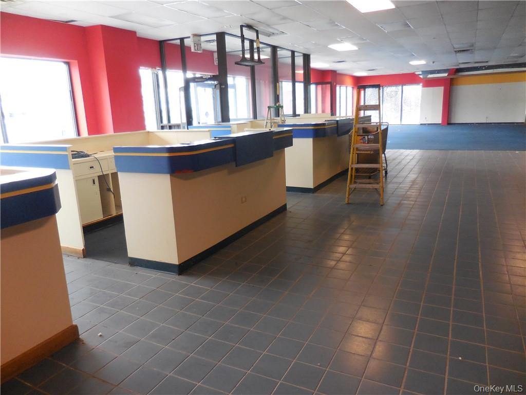 77 N Plank Road Out of NYC Newburgh, NY 12550