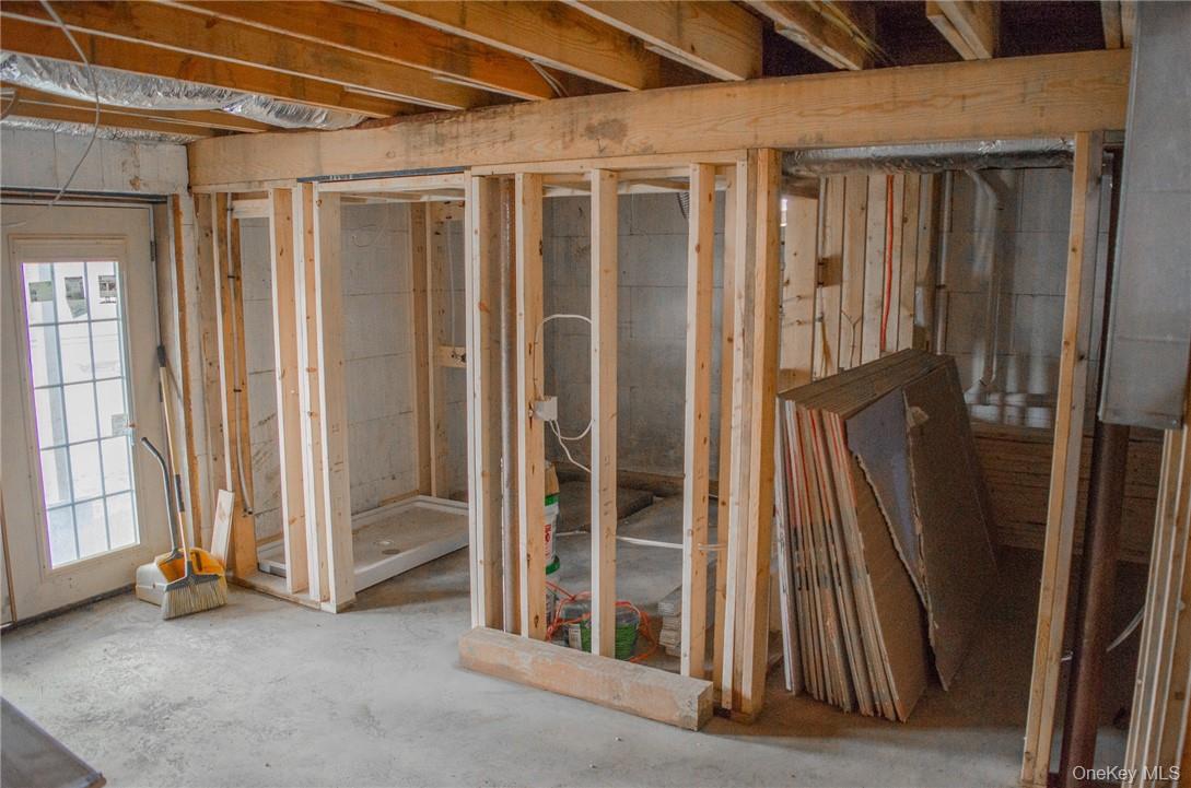 55 Hilltop Drive Out of NYC Hurley, NY 12443