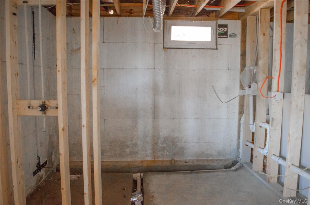 55 Hilltop Drive Out of NYC Hurley, NY 12443