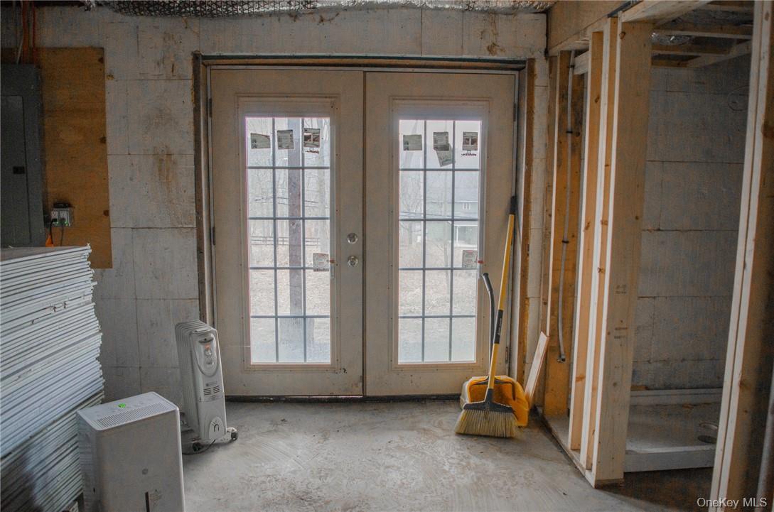 55 Hilltop Drive Out of NYC Hurley, NY 12443