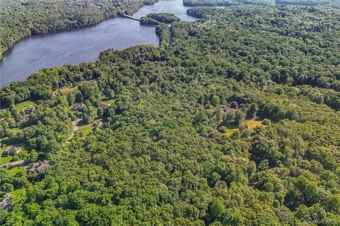 3 Route 100 Katonah Katonah, NY 10536