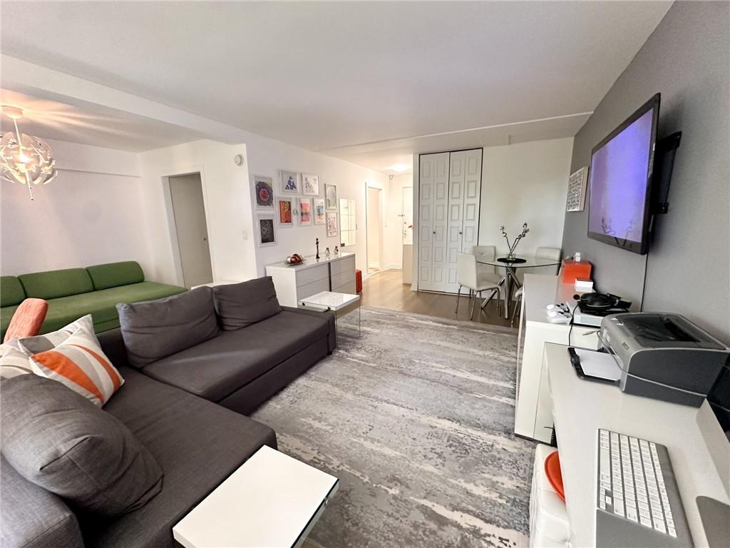 35 Stewart Place 204-A Mount Kisco Mount Kisco, NY 10549