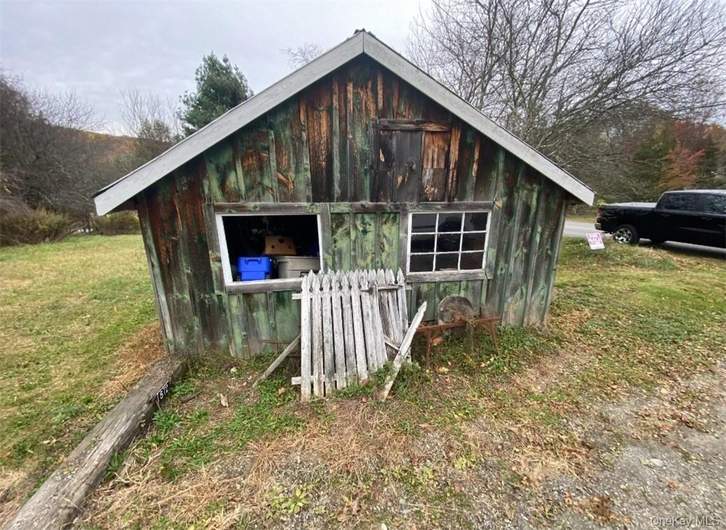 16 Ryan Road Out of NYC Pine Plains, NY 12567