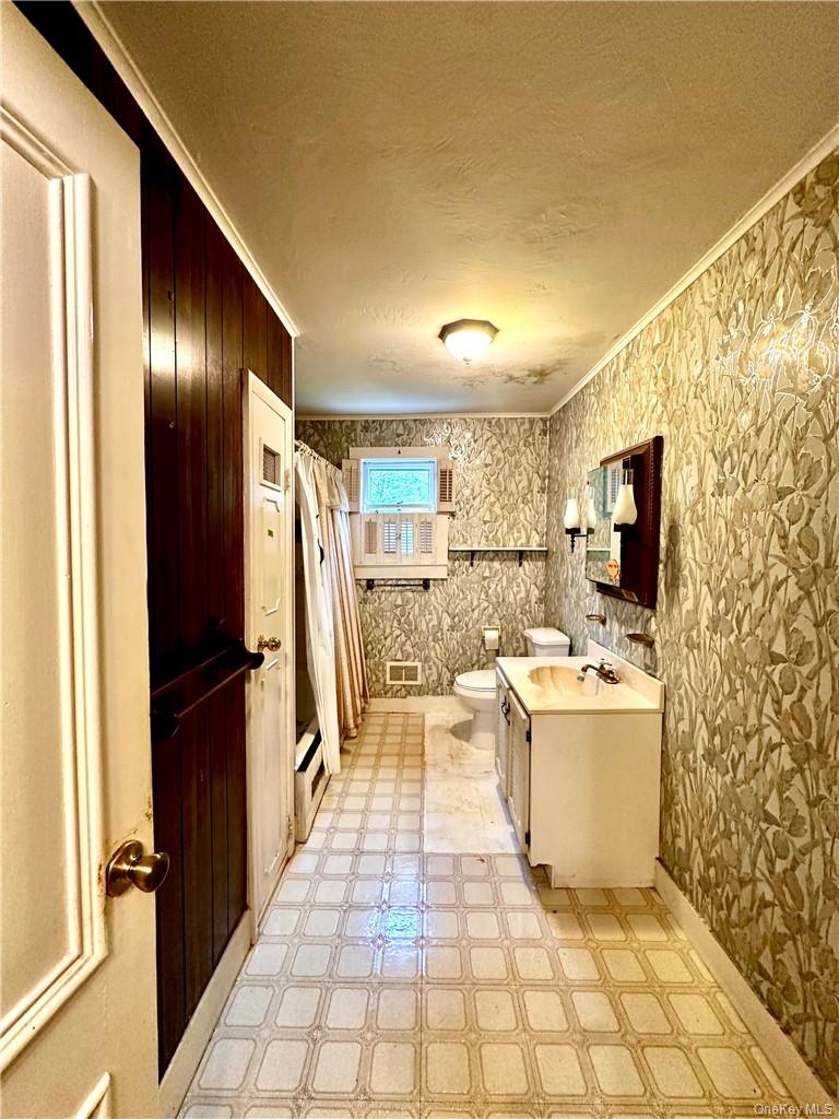 112 Eldred Yulan Road Out of NYC Call Listing Agent NY 12732