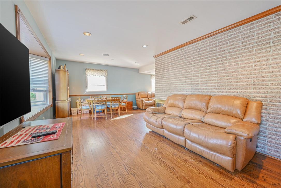 3204 Glennon Place Bronx, NY 10465