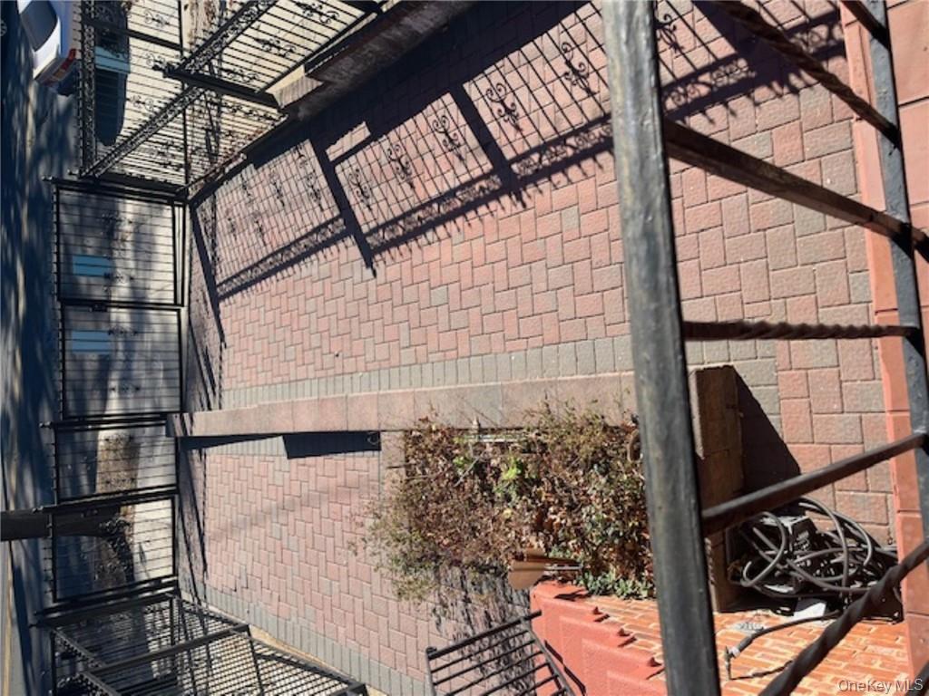 3613 Paulding Avenue Bronx, NY 10469