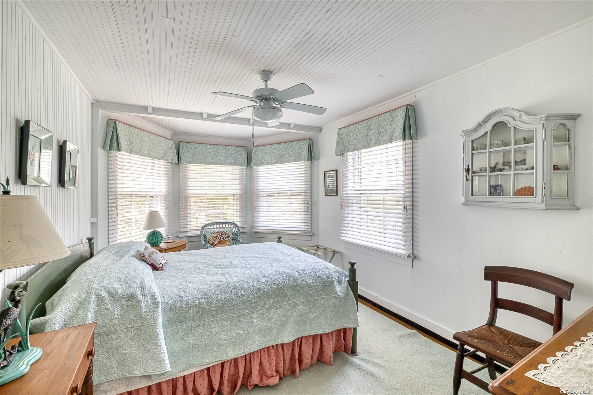 1695 Old Woods Path Southold Southold, NY 11971