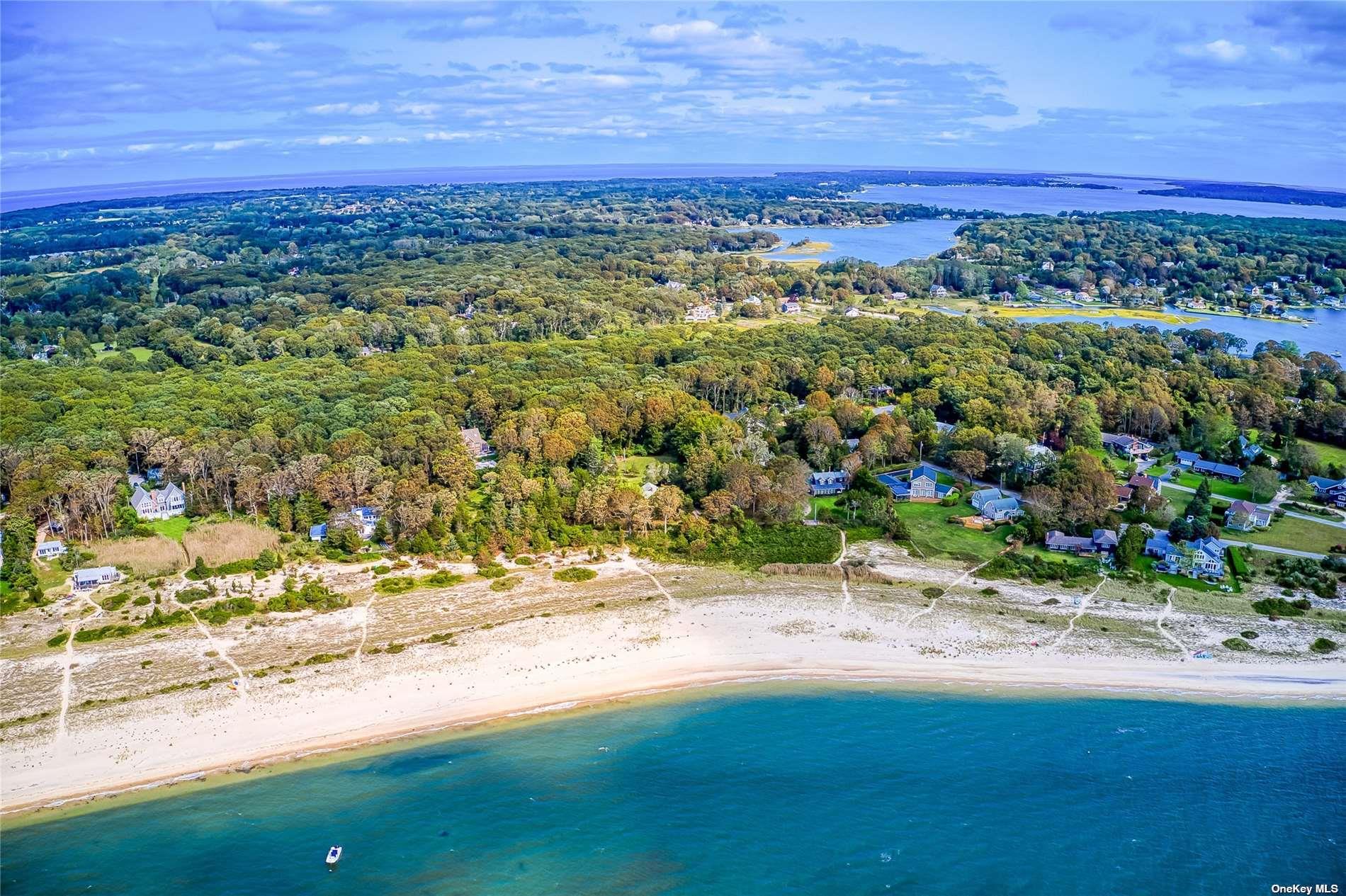 1695 Old Woods Path Southold Southold, NY 11971