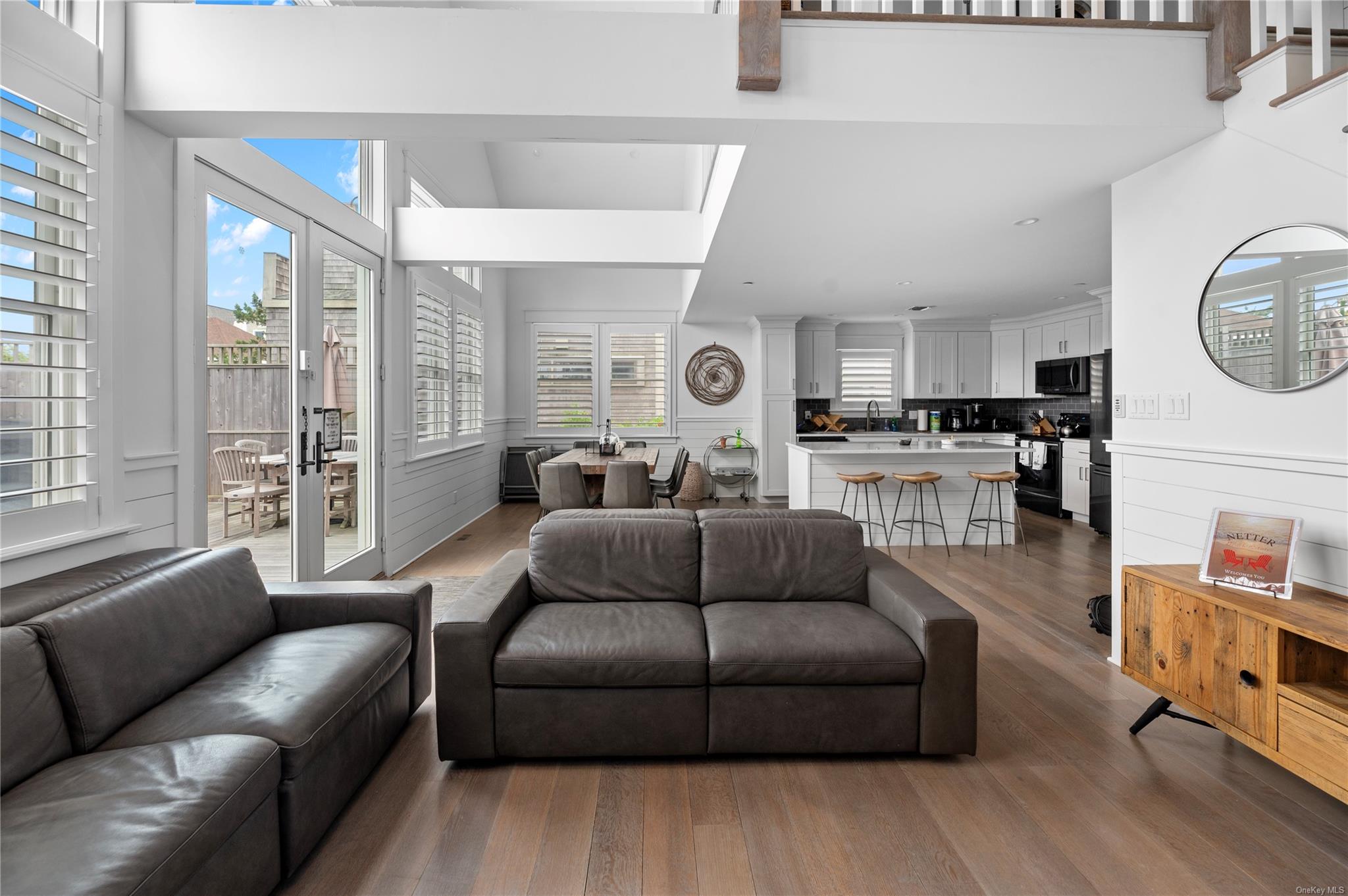 386 Dehnhoff Ocean Beach Ocean Beach, NY 11770