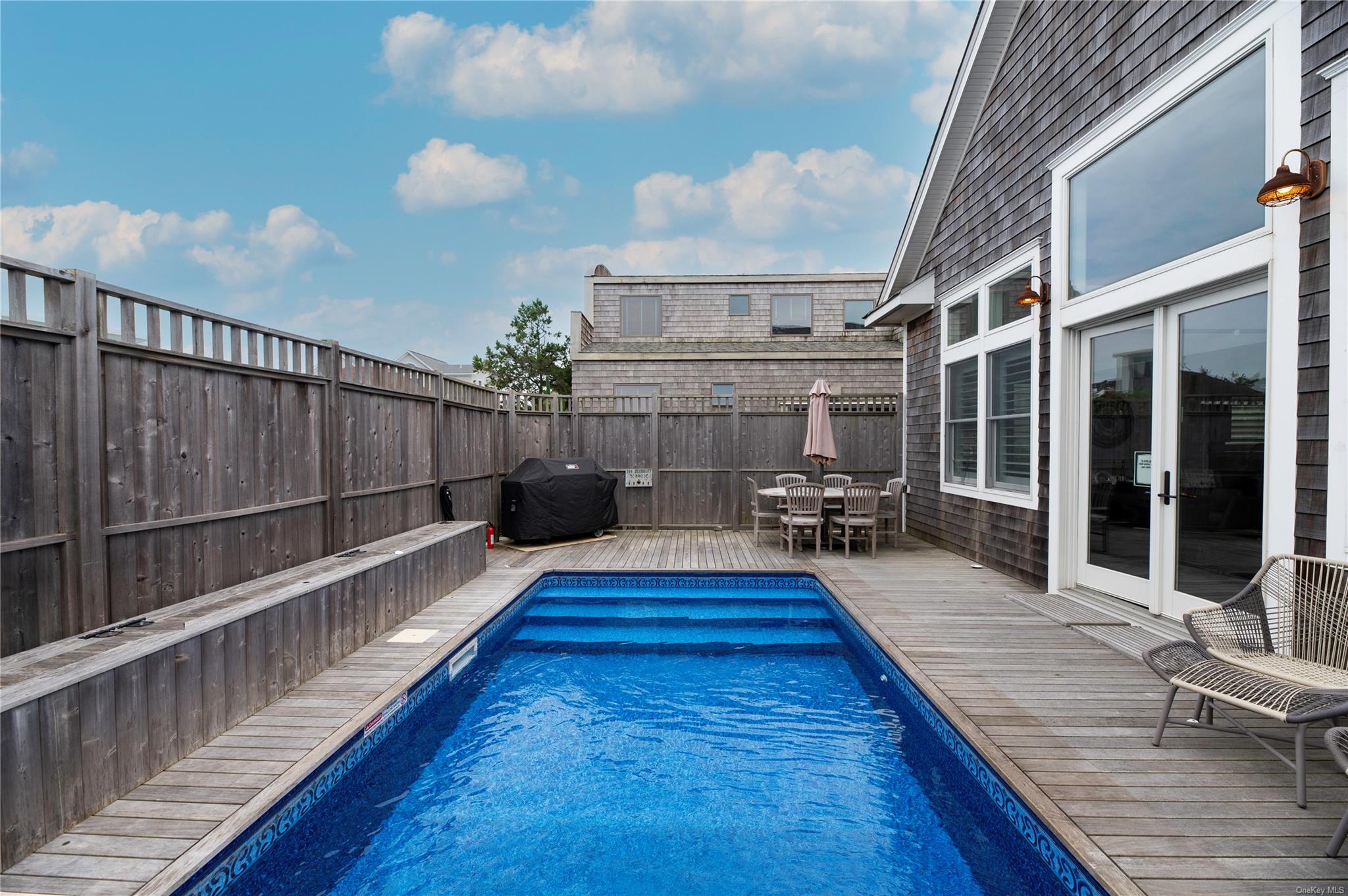 386 Dehnhoff Ocean Beach Ocean Beach, NY 11770