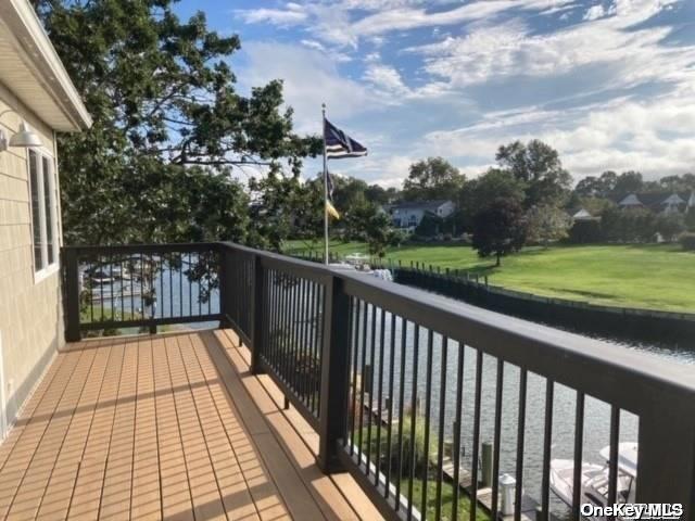 61 Brookside Jamesport Jamesport, NY 11947