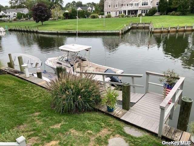61 Brookside Jamesport Jamesport, NY 11947