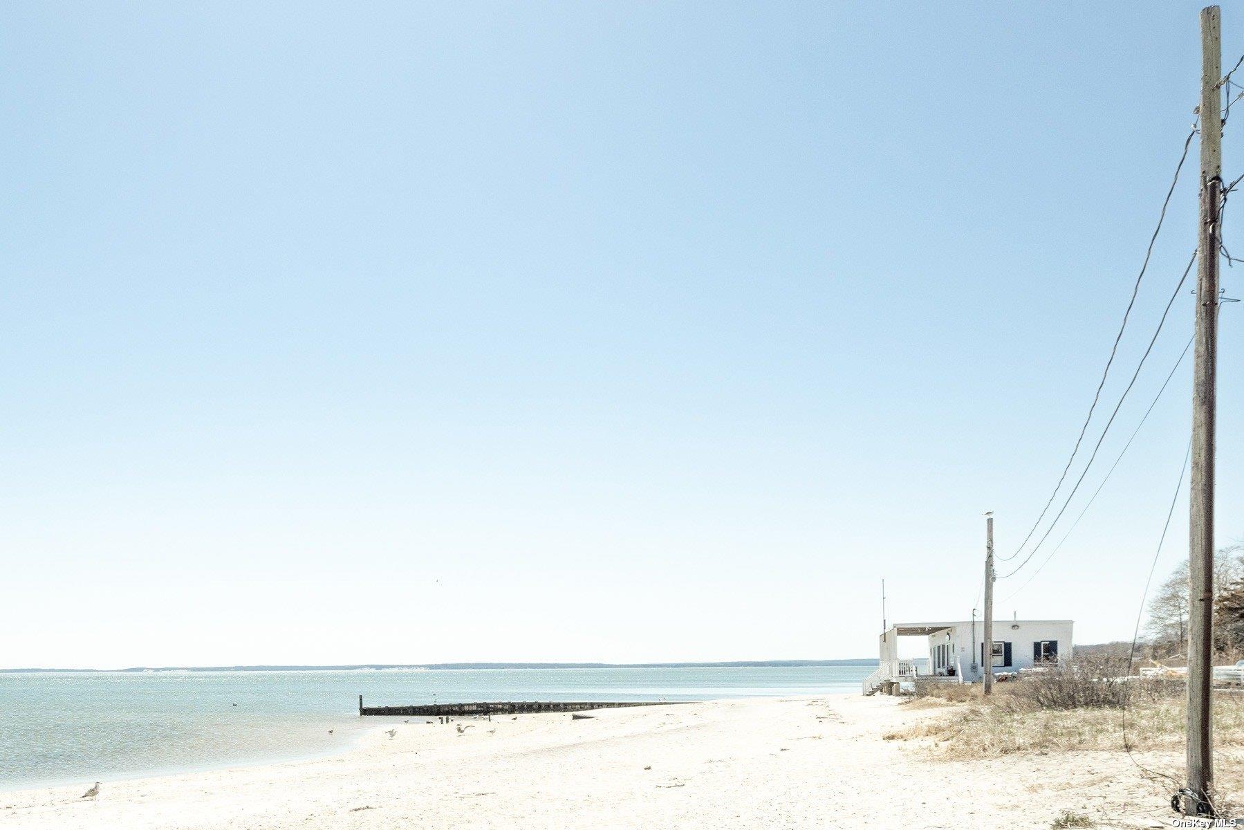 400 Wells Road Laurel Laurel, NY 11948