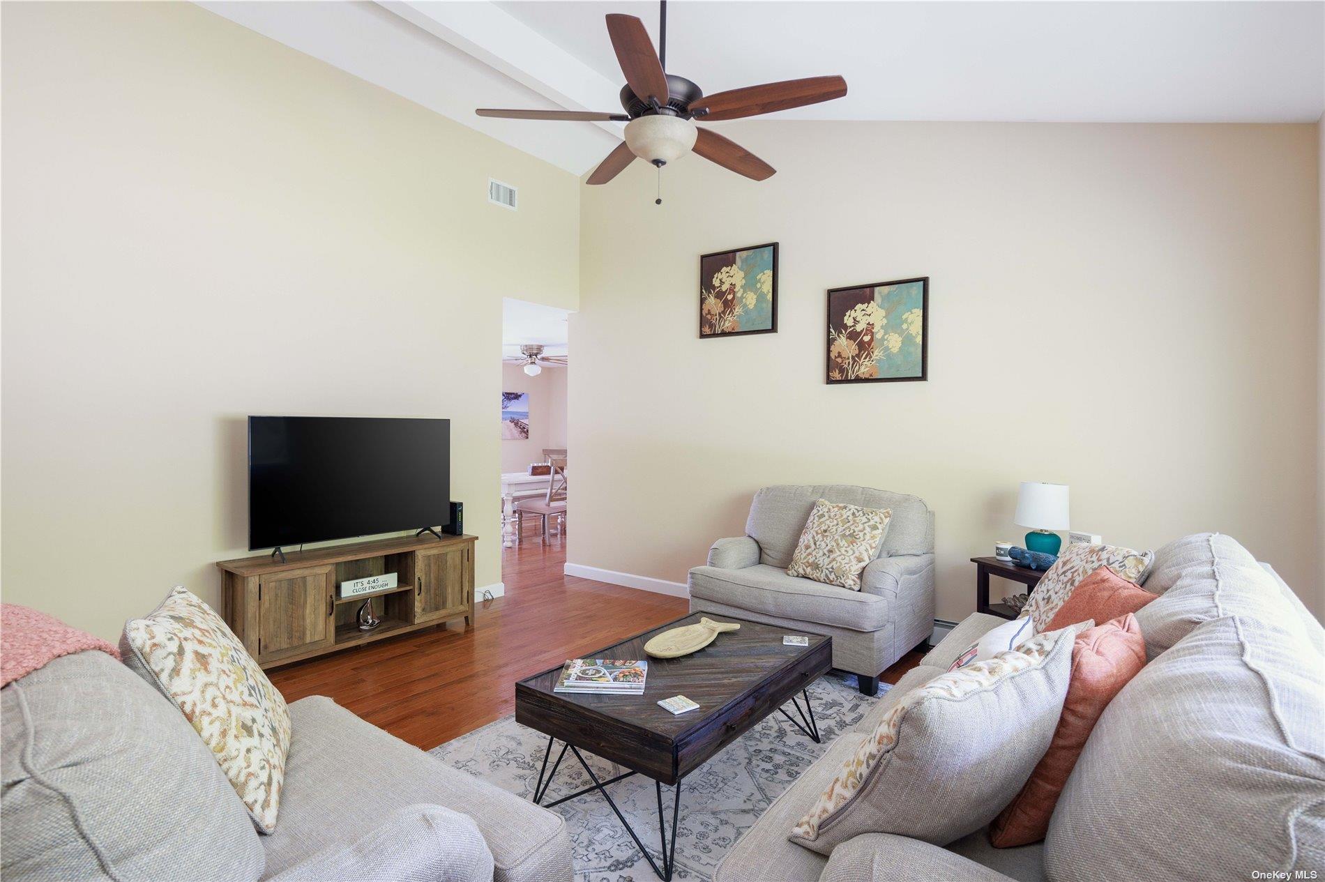 400 Wells Road Laurel Laurel, NY 11948