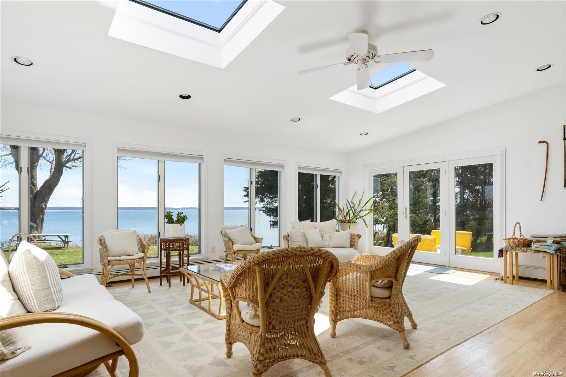 1155 Old Harbor Road New Suffolk New Suffolk NY 11956