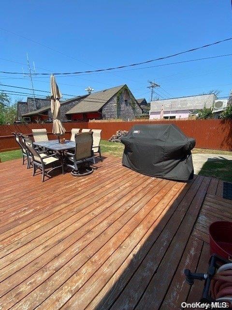 664 Ocean Breeze Ocean Beach Ocean Beach, NY 11770