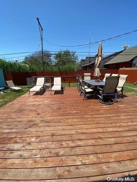664 Ocean Breeze Ocean Beach Ocean Beach, NY 11770