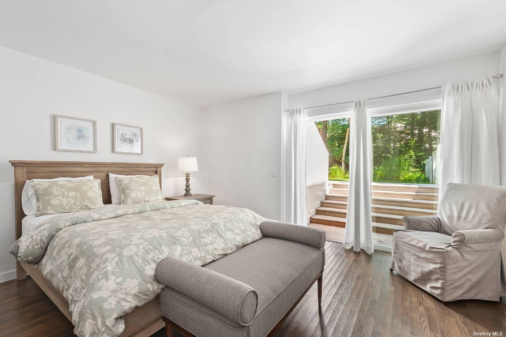 14 Elishas Path Wainscott Wainscott, NY 11975