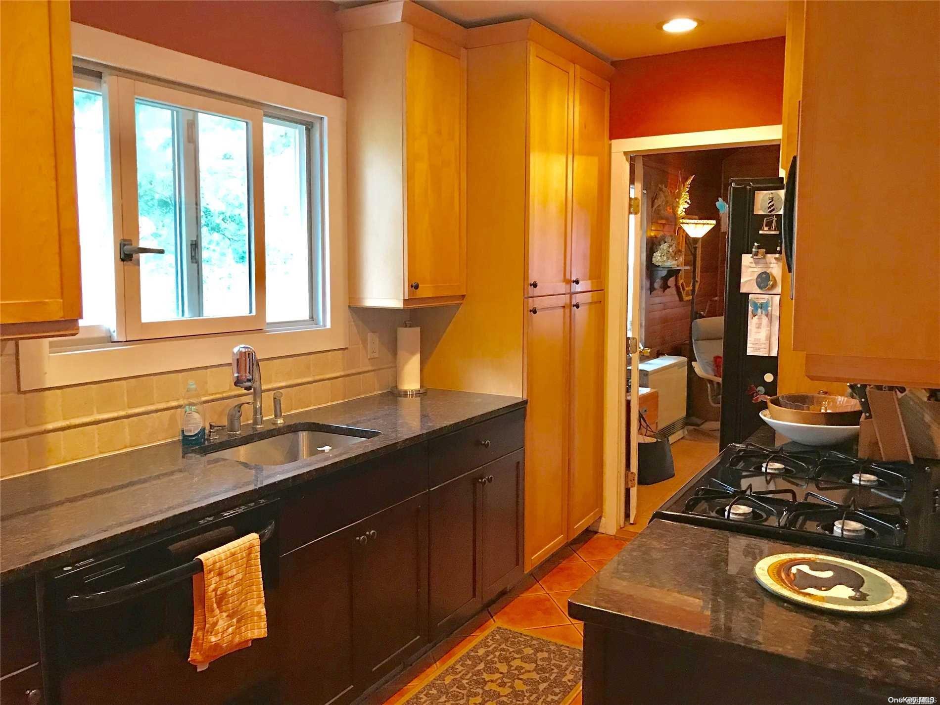 515 Bayberry Walk Ocean Beach Ocean Beach, NY 11770