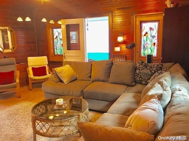 515 Bayberry Walk Ocean Beach Ocean Beach, NY 11770