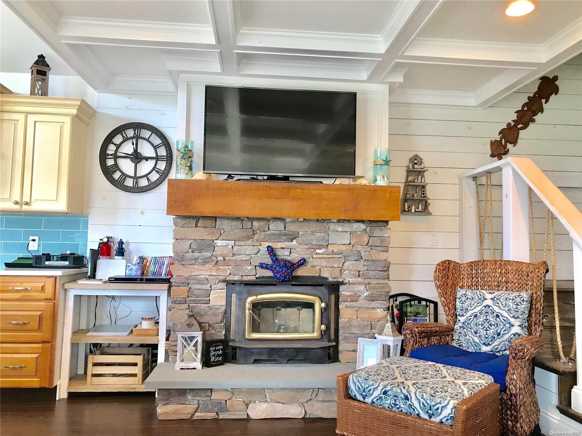 342 Dehnhoff Walk Ocean Beach Ocean Beach, NY 11770