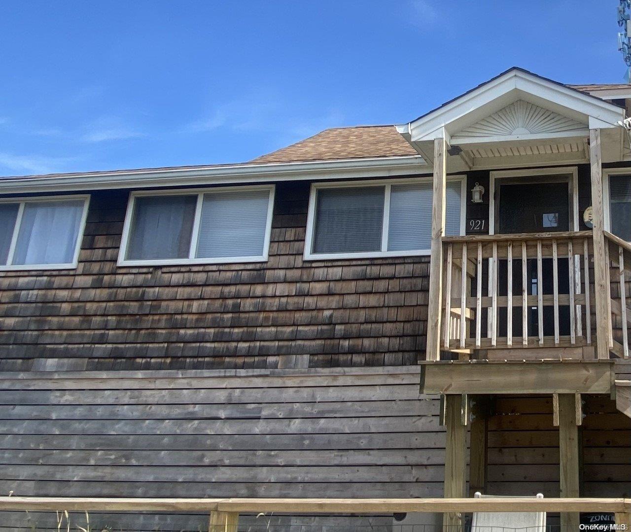 921 Evergreen Walk Ocean Beach Ocean Beach, NY 11770