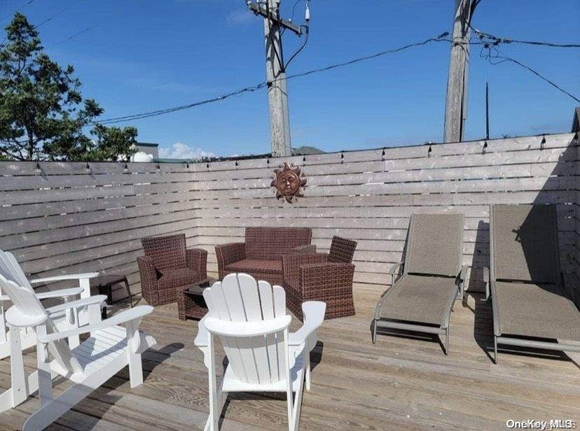 921 Evergreen Walk Ocean Beach Ocean Beach, NY 11770