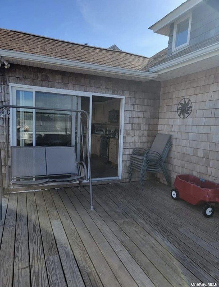 921 Evergreen Walk Ocean Beach Ocean Beach, NY 11770