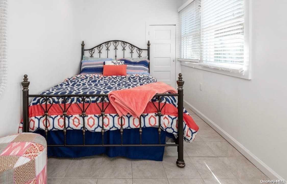 149 Bungalow Walk Ocean Beach Ocean Beach, NY 11770