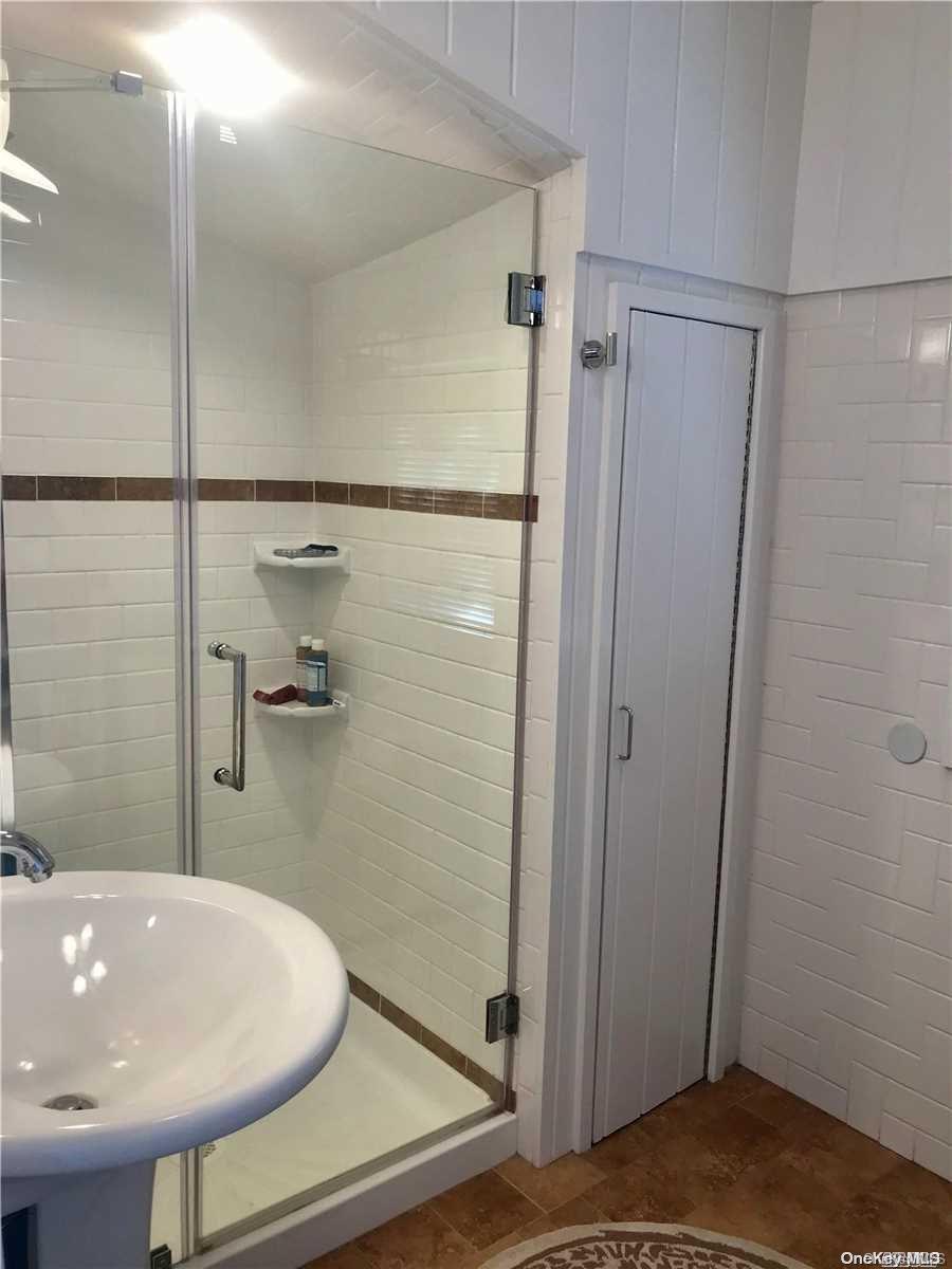 833 Evergreen Walk Ocean Beach Ocean Beach, NY 11770