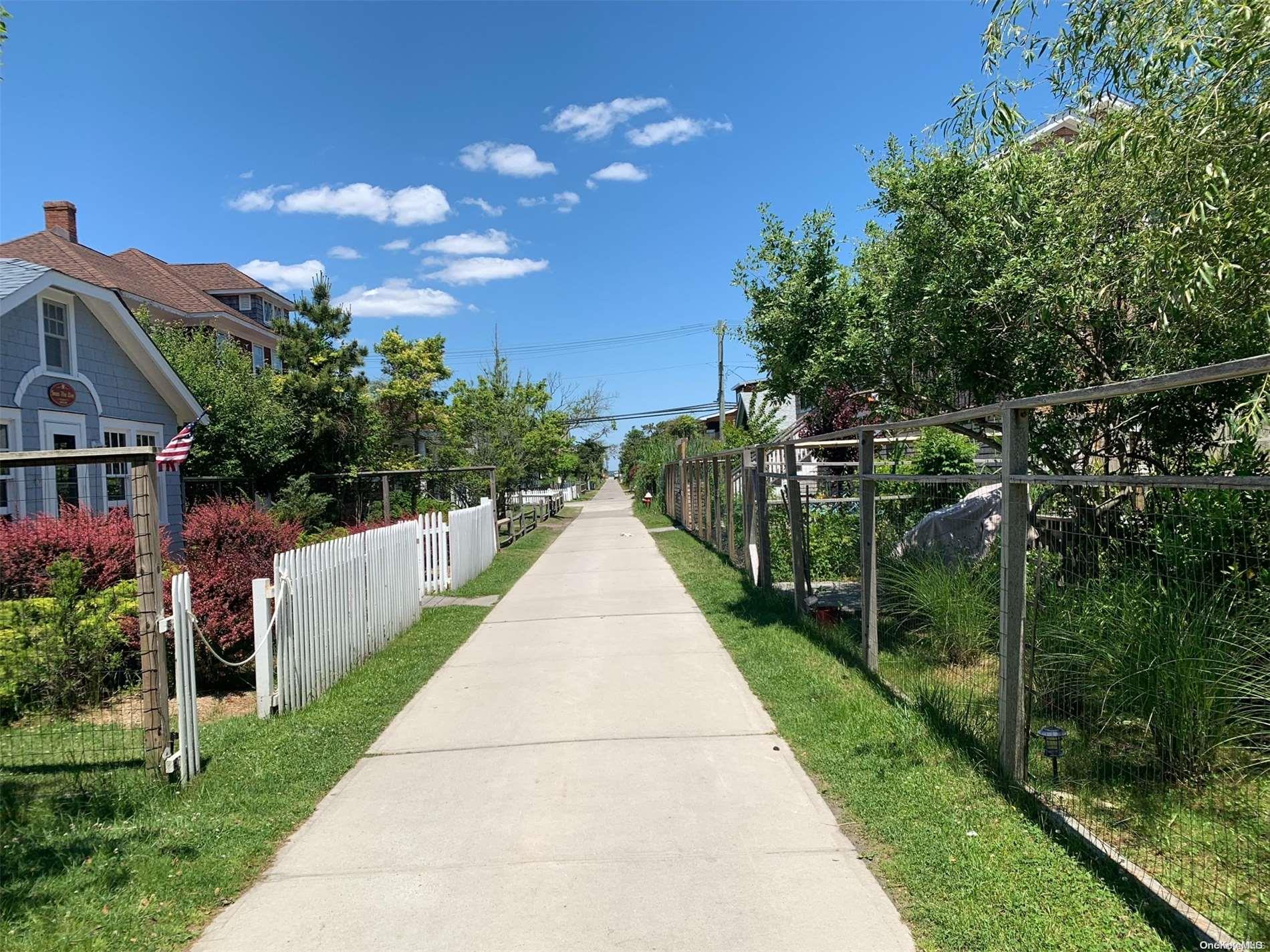 120 Bungalow Walk Ocean Beach Ocean Beach, NY 11770