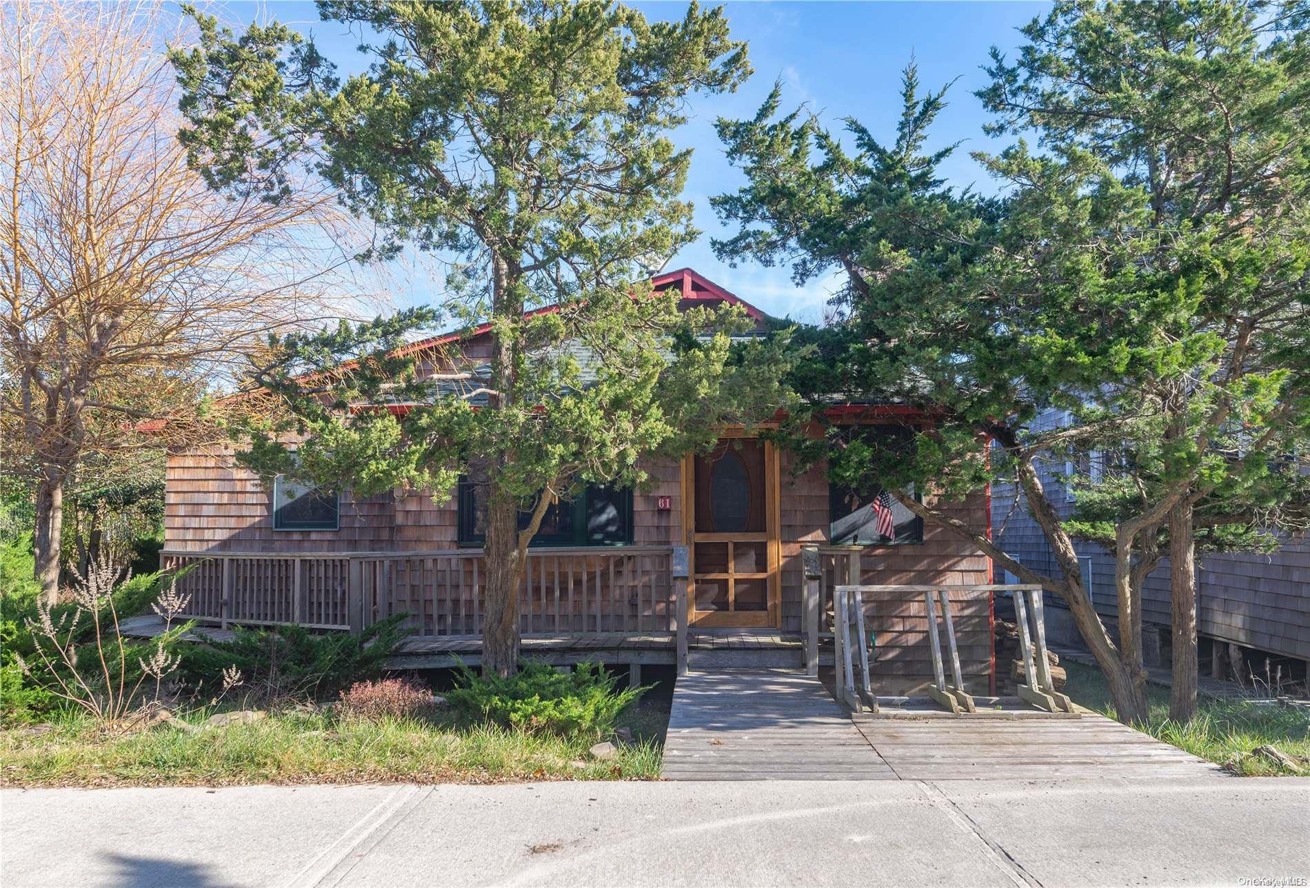 61 Ocean Road Ocean Beach Ocean Beach, NY 11770