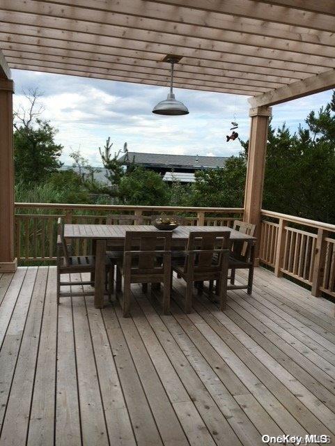 320 Frigate Rdw Ocean Beach Ocean Beach, NY 11770