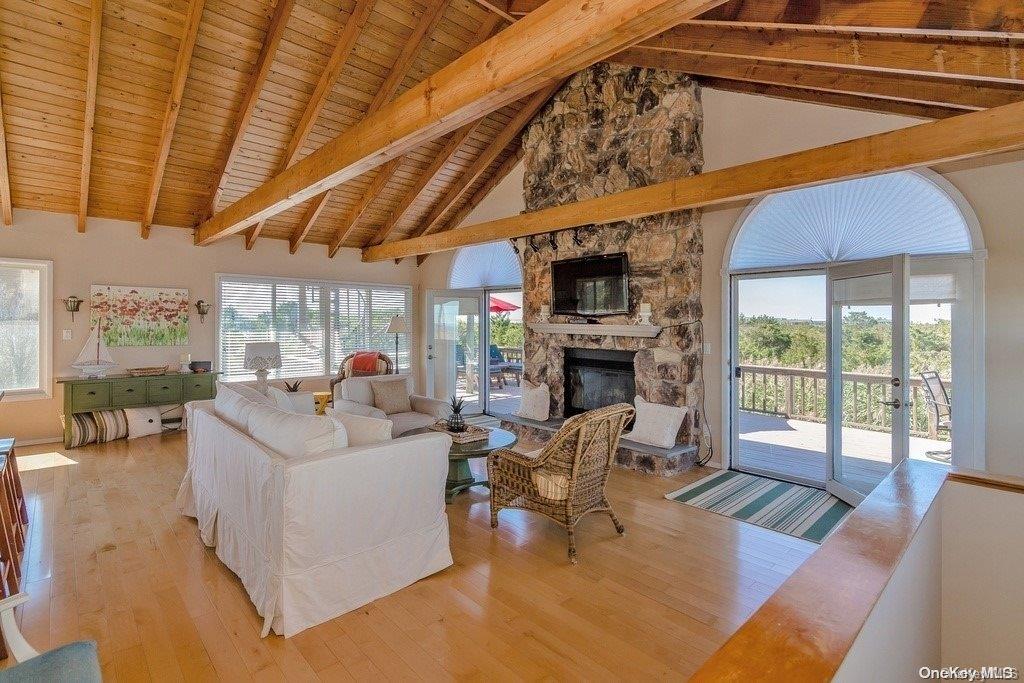 12 Sea Breeze Walk Atlantique Atlantique, NY 11706