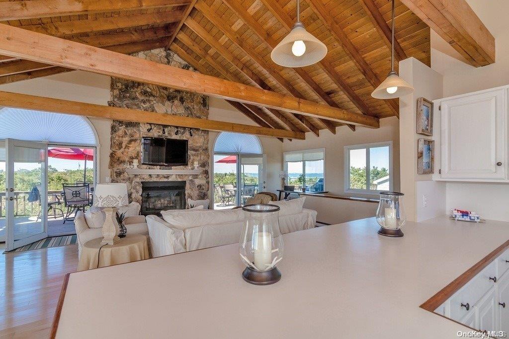 12 Sea Breeze Walk Atlantique Atlantique, NY 11706