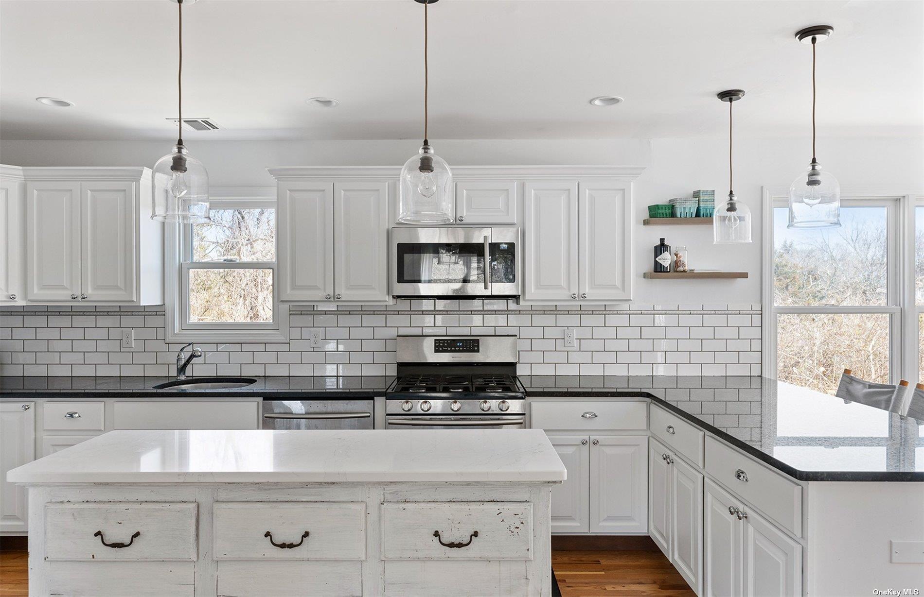 355 Midway Road Southold Southold NY 11971